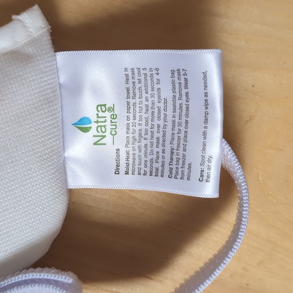 NatraCure Steam Heated Eye Mask – Warm Compress for Eyes, Microwavable Eye Mask - Picture 3 of 5